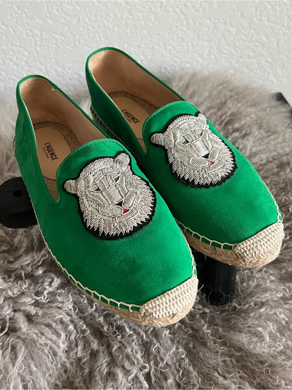 L'AGENCE Green Suede Embroidered Lion Espadrille Loafers Brand New Authentic
